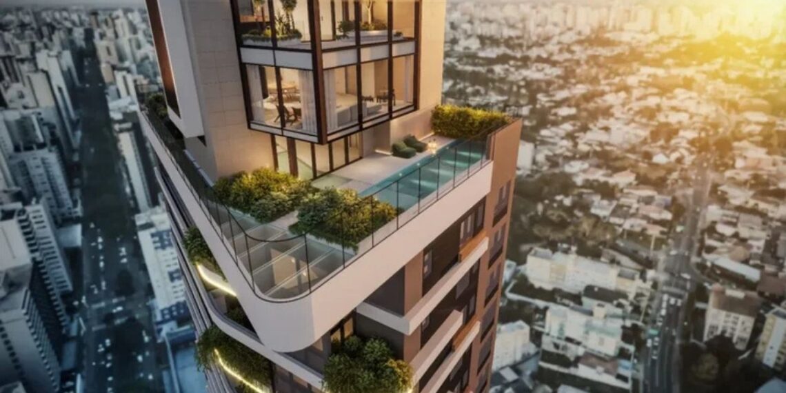 Com 149 metros e 56% concluído, o prédio mais alto de Curitiba avança rumo aos 179 metros