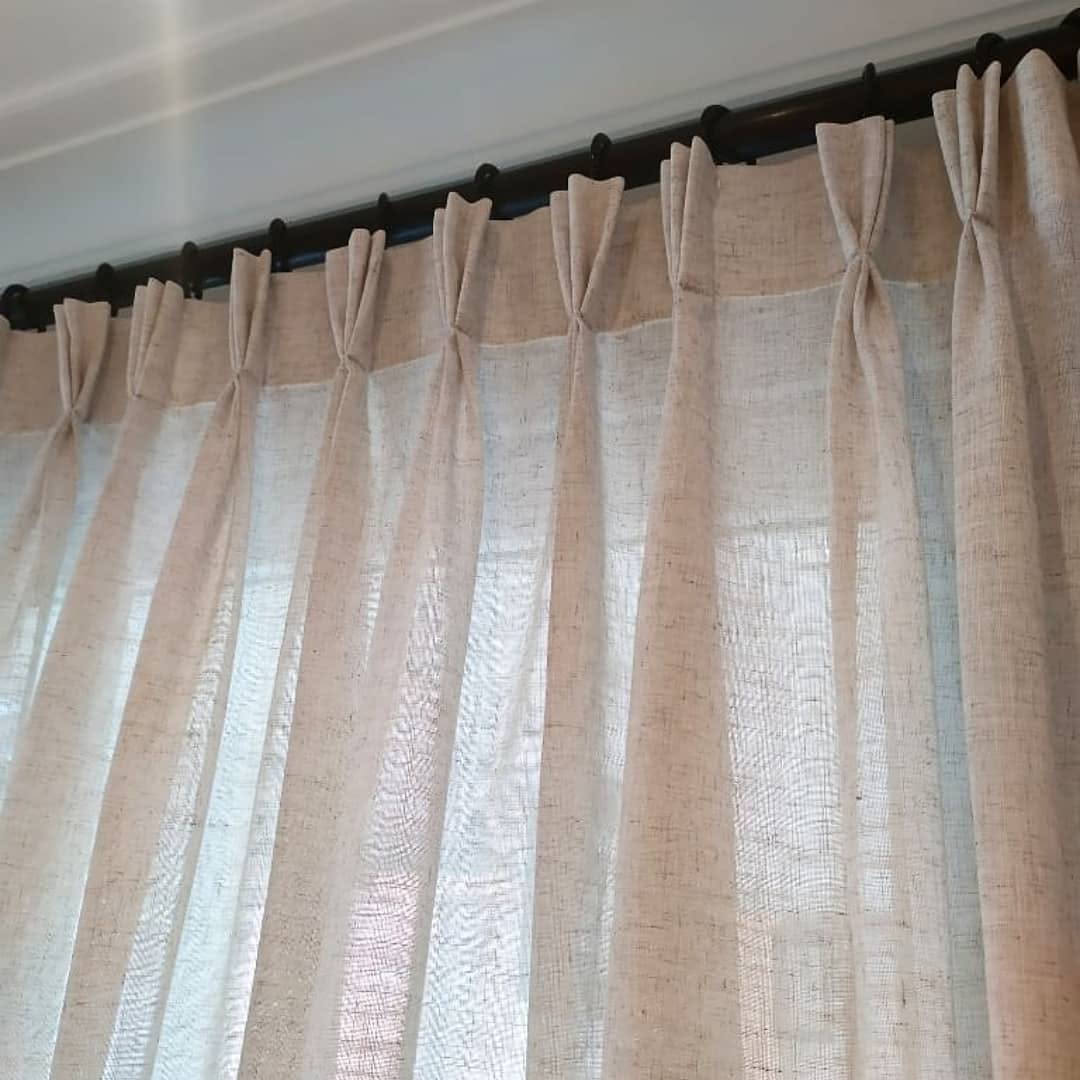 Tipos de prega de cortina: você sabe a diferença e qual escolher para cada estilo de decoração?