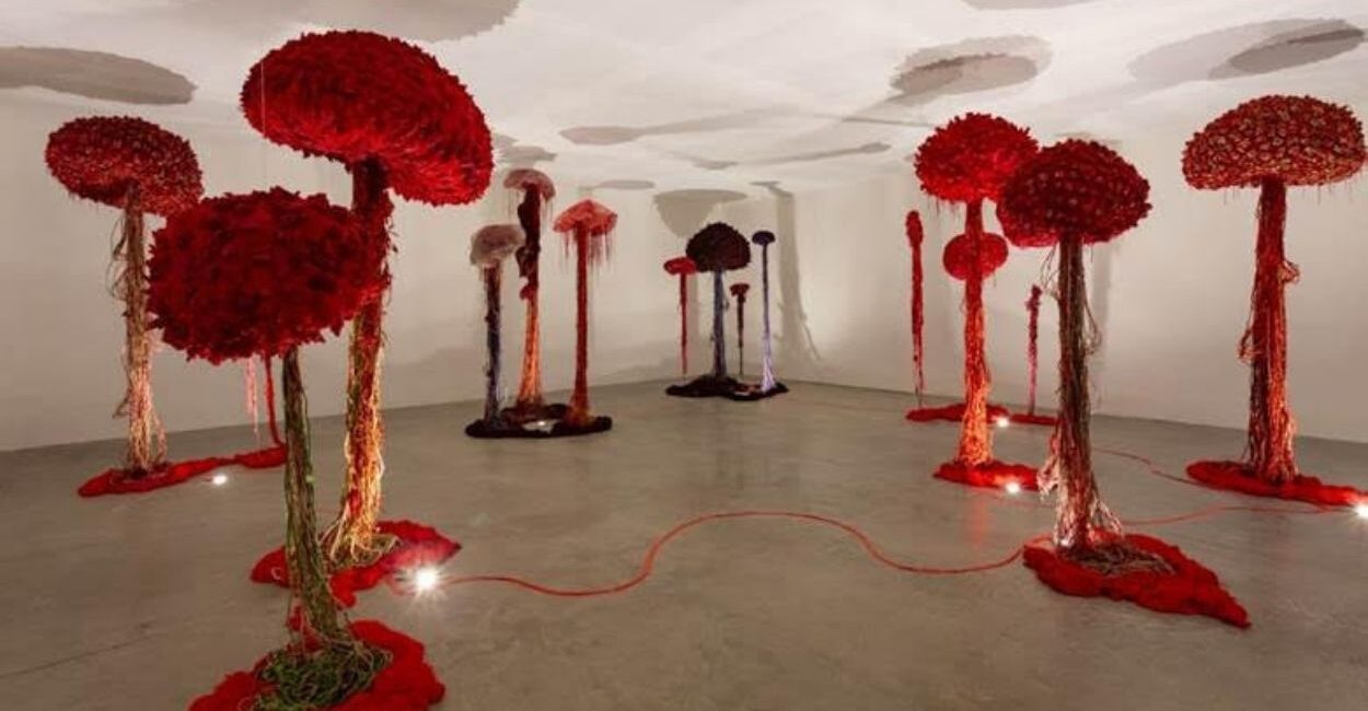 by Kamy leva a instalação “A Água é Viva” para a Bienal de Arquitetura Brasileira 2026