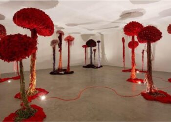 by Kamy leva a instalação “A Água é Viva” para a Bienal de Arquitetura Brasileira 2026