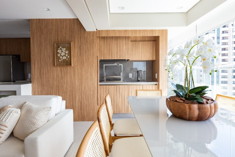 O uso da marcenaria contínua nos projetos de interiores