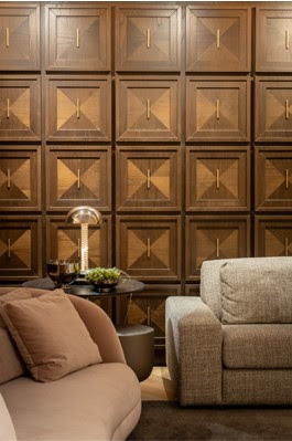 Patricia Penna aposta em materiais nobres e obras de arte marcantes em seu espaço na Mostra Artefacto 2026 que reflete sobre maturidade