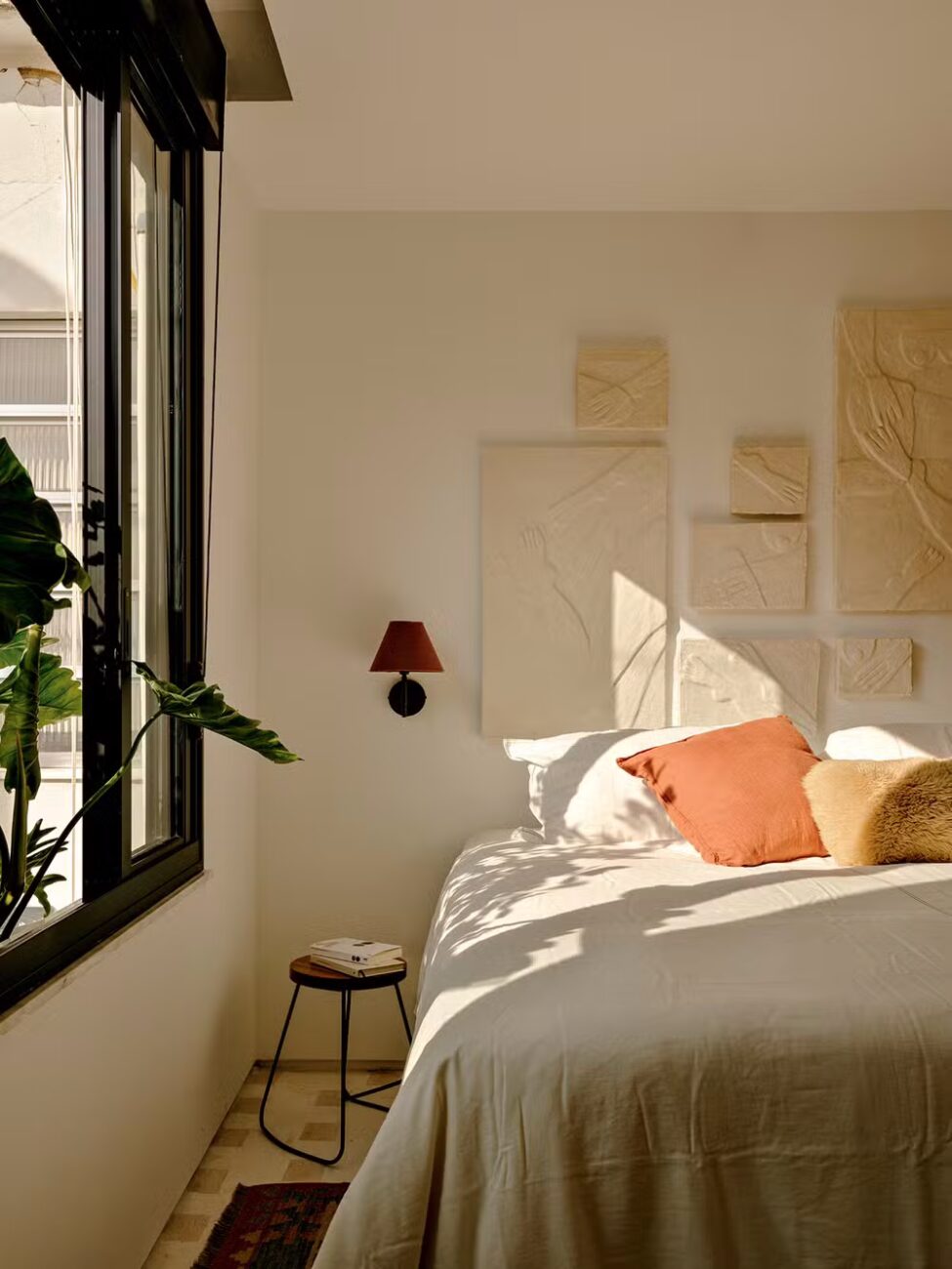 Quando 97 m² parecem muito mais: a cobertura sem paredes que respira Copacabana