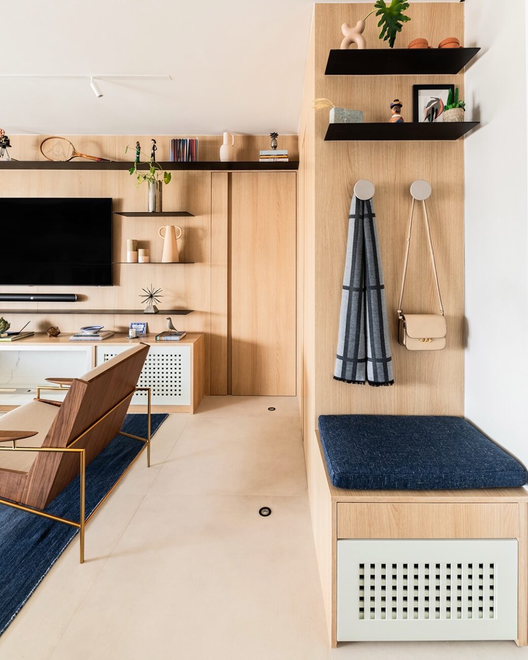 Chapeleira: 5 projetos que mostram como ter um hall de entrada funcional e elegante