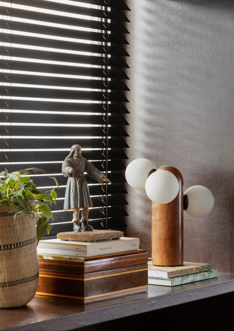 Garimpo de móveis antigos: como peças com história transformam a decoração contemporânea