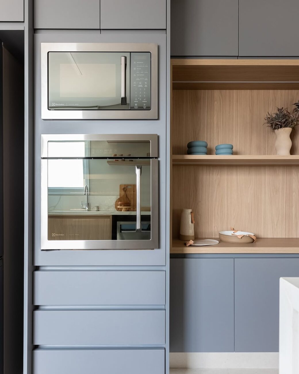 Torre quente na cozinha: o que considerar antes de instalar para garantir conforto, segurança e funcionalidade?