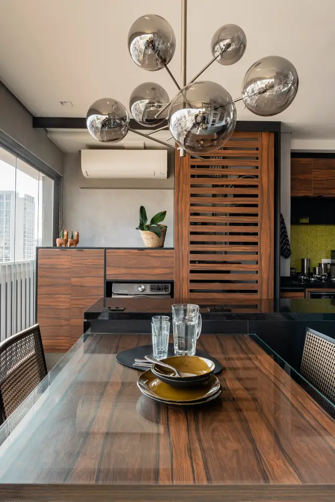 45 m² com lavanderia e três ambientes integrados: o projeto que ignorou a regra do neutro e funcionou