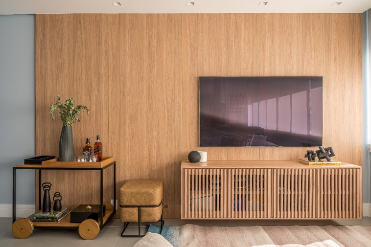 Rack e painel de TV: por que separar os dois é o erro mais comum em projetos de sala de estar