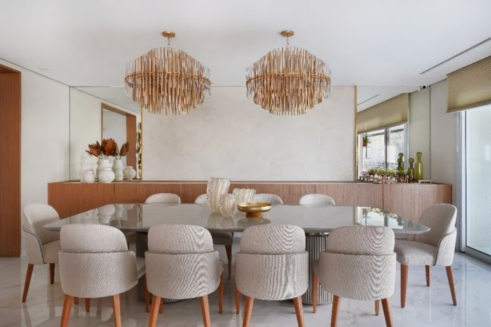 Apartamento de 320m² passa por sua primeira reforma em quase 2 décadas e encanta com adega Walk-in e integração entre na área social
