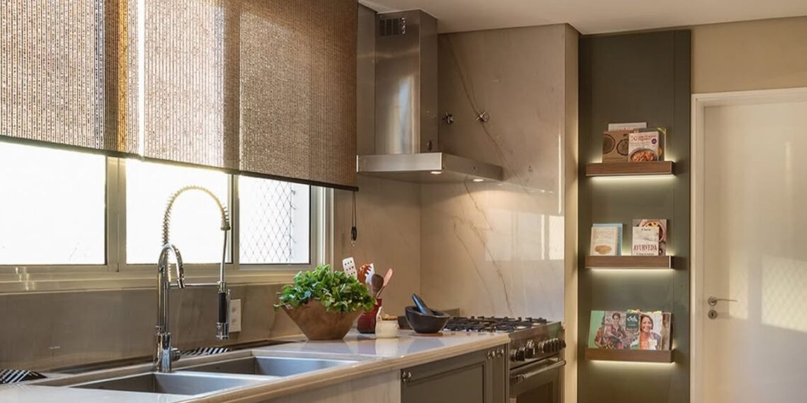 Persiana rolô: guia completo de materiais, ambientes ideais e manutenção