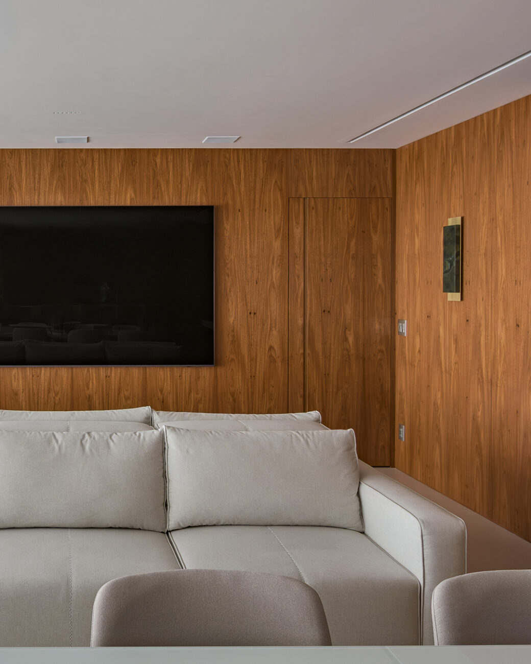 Apartamento de 186 m² em São Paulo Aposta na Integração Total para Receber Amigos
