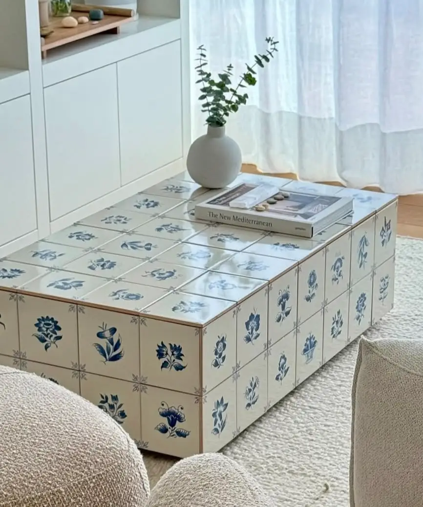 Tile table: por que os azulejos saíram da cozinha e viraram móvel de sala
