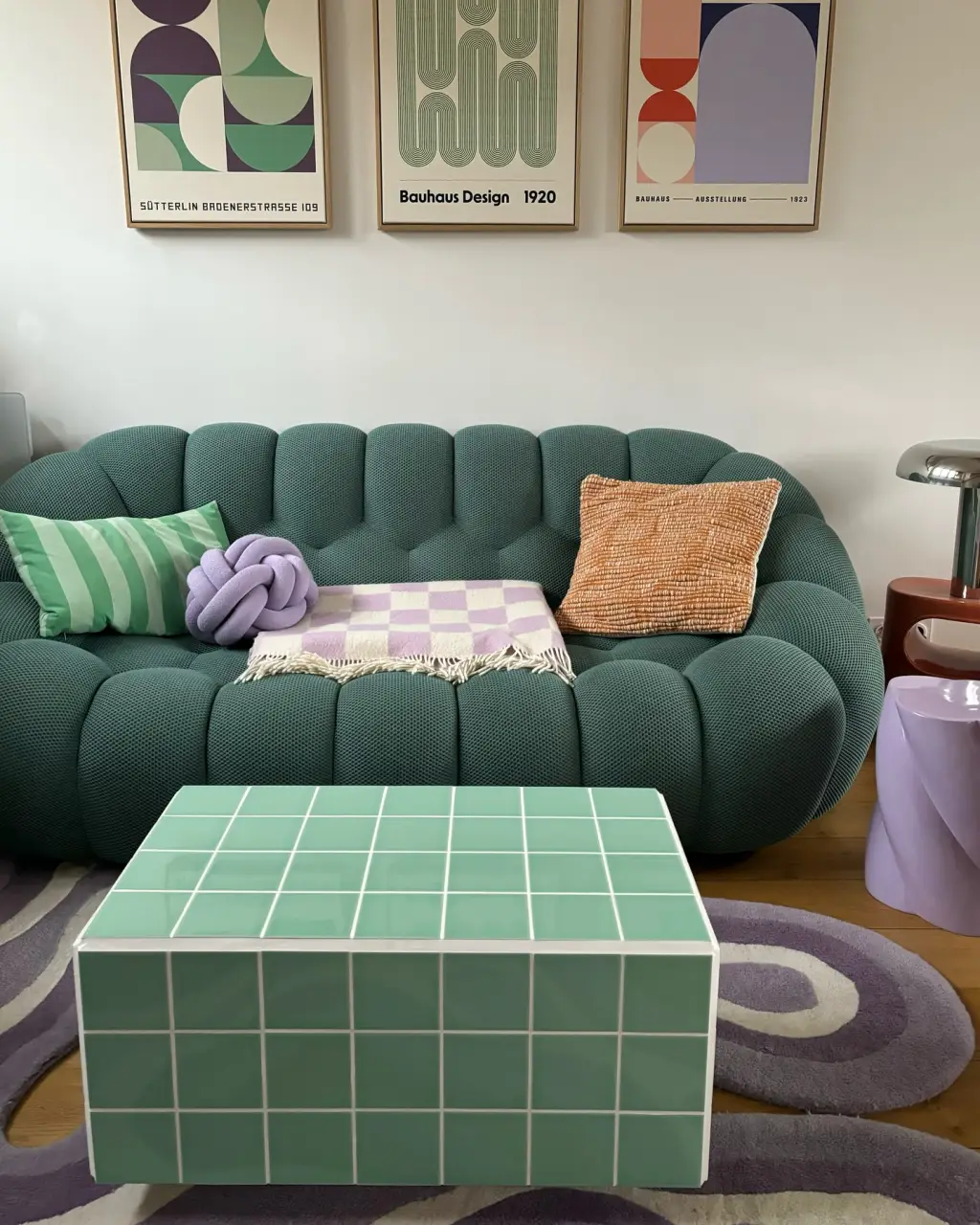 Tile table: por que os azulejos saíram da cozinha e viraram móvel de sala