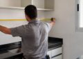 Móveis planejados: entenda por que a cozinha costuma pesar mais no orçamento do que quarto e lavanderia