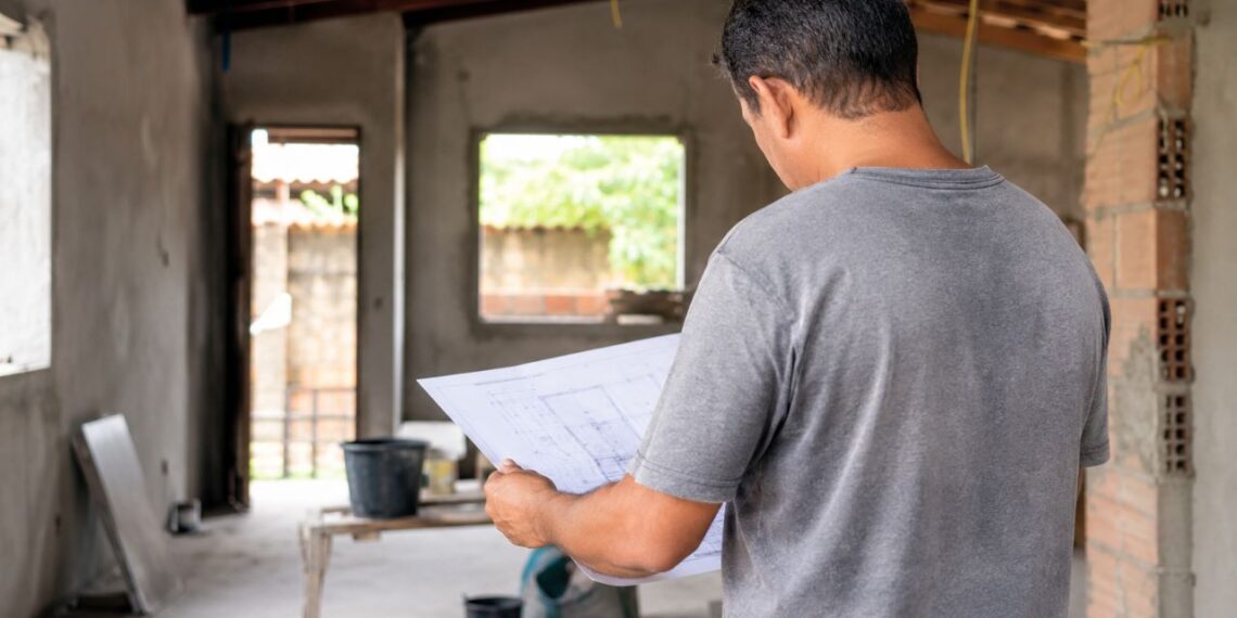 Construir por conta própria pode custar até 30% menos, mas nem sempre compensa