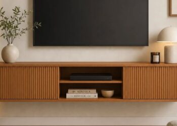 Rack Suspenso: altura, proporção e acabamento — o que faz a diferença entre sofisticação e erro de decoração