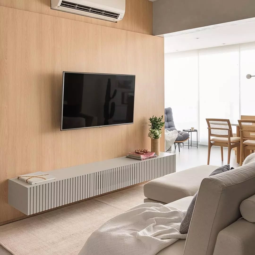 Rack Suspenso: altura, proporção e acabamento — o que faz a diferença entre sofisticação e erro de decoração