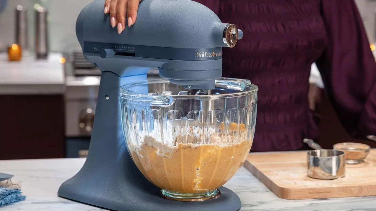 Batedeira KitchenAid ganha tigela iluminada e vira peça de destaque na bancada da cozinha