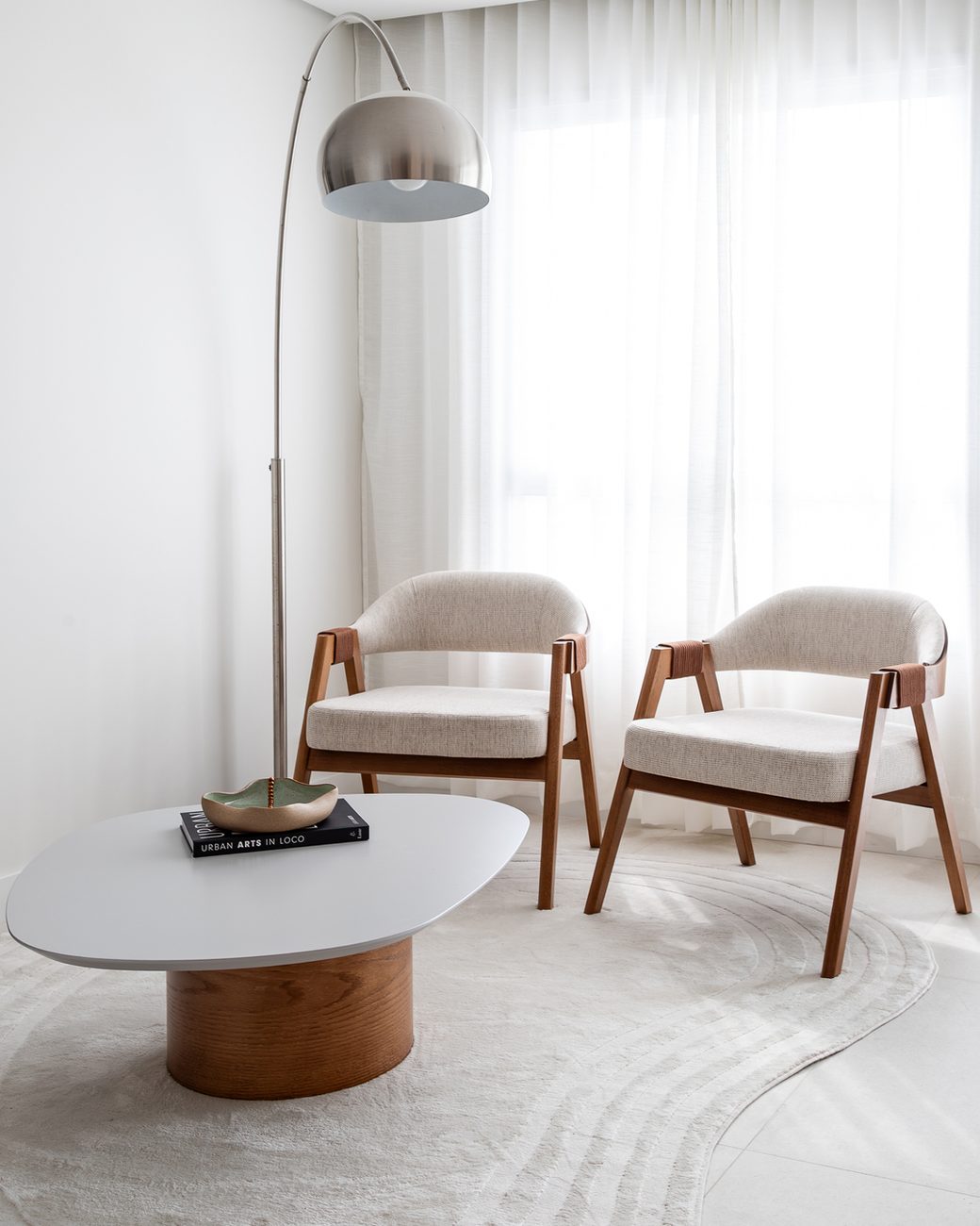 Apartamento de 140 m² na Vila Leopoldina ganha integração total entre sala, cozinha e varanda em reforma completa