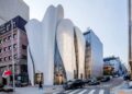 Arquitetura comercial de luxo: como Dior, Alaïa e Lemaire usam prédios autorais para atrair público em tempos de compra online