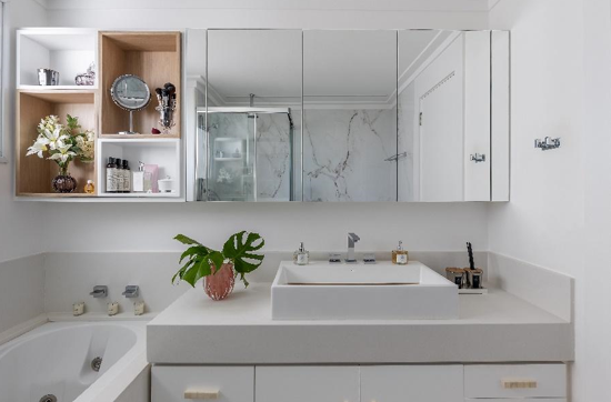 Do living ao banheiro, o nicho decorativo virou peça-chave nos projetos residenciais.