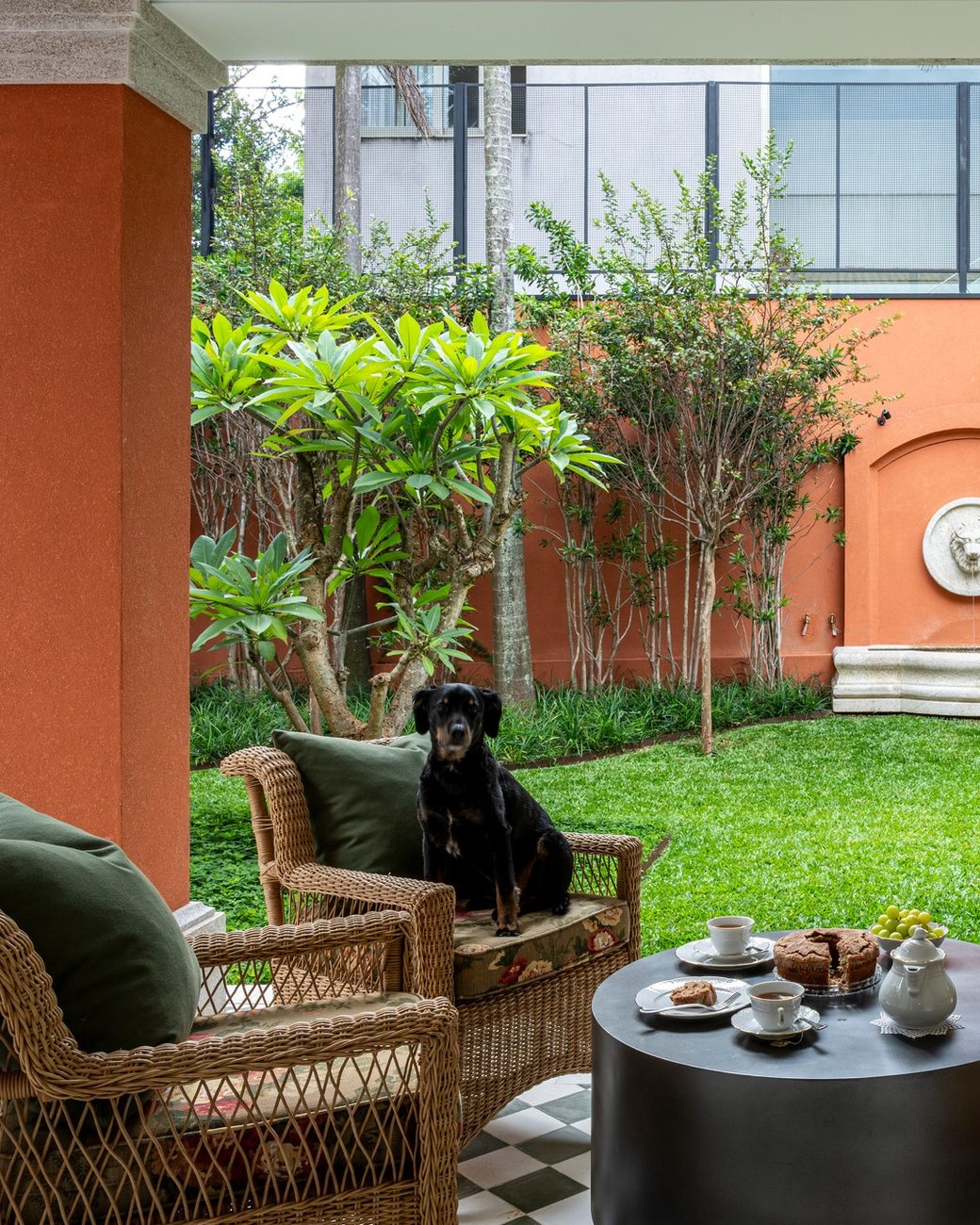 Casa Pitanga passa por reconstrução completa em São Paulo e mantém apenas os pilares da construção dos anos 1960