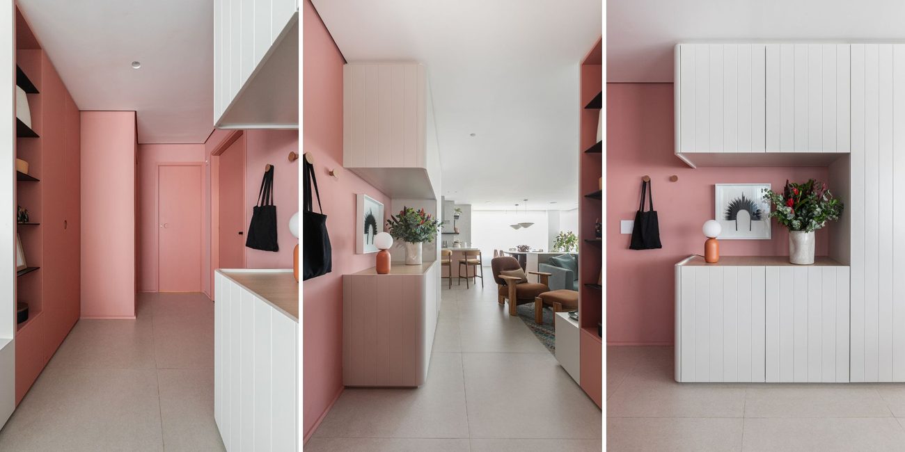 Apartamento compacto de 97 m² usa marcenaria multifuncional para unir cozinha, sala e home office